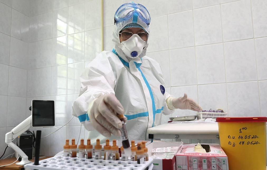 В России заявили об успехе в испытании вакцины от COVID-19 на людях