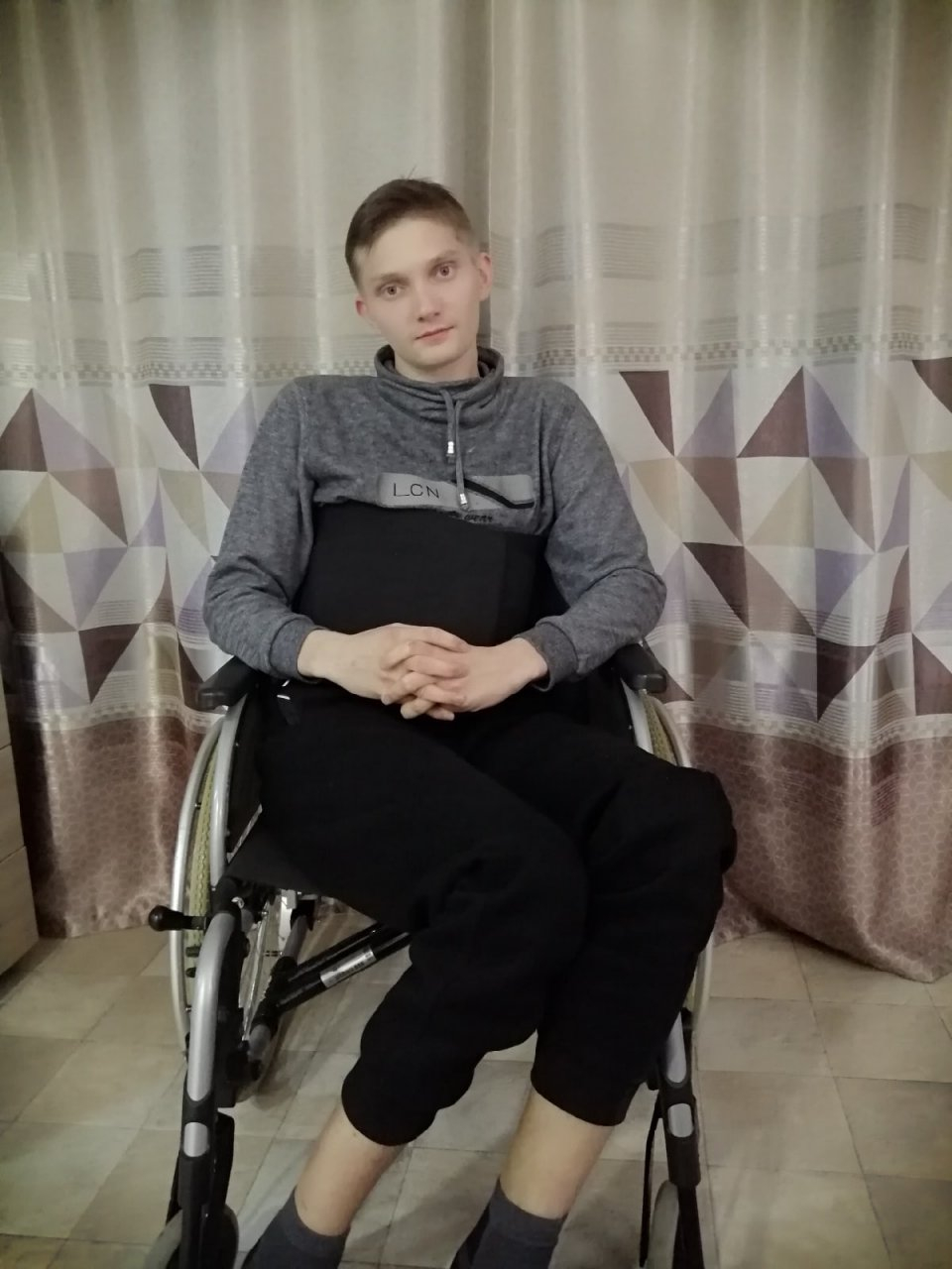 Молодой учитель физкультуры из Коми заболел раком: у парня отказали ноги