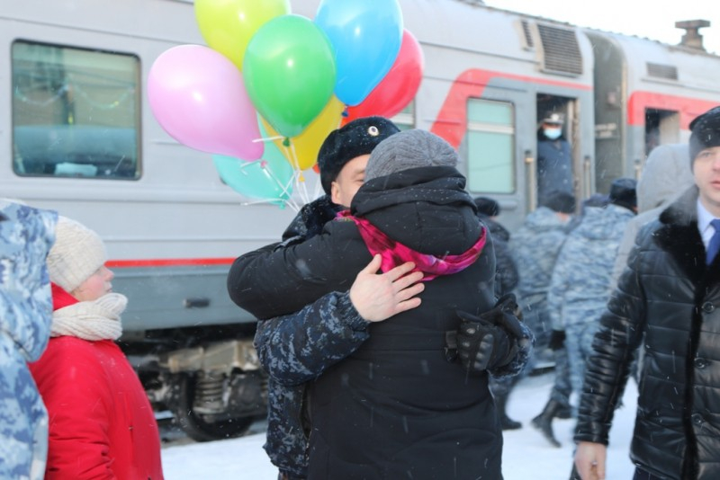 В Сыктывкар вернулись полицейские из полугодовой командировки в Чечне