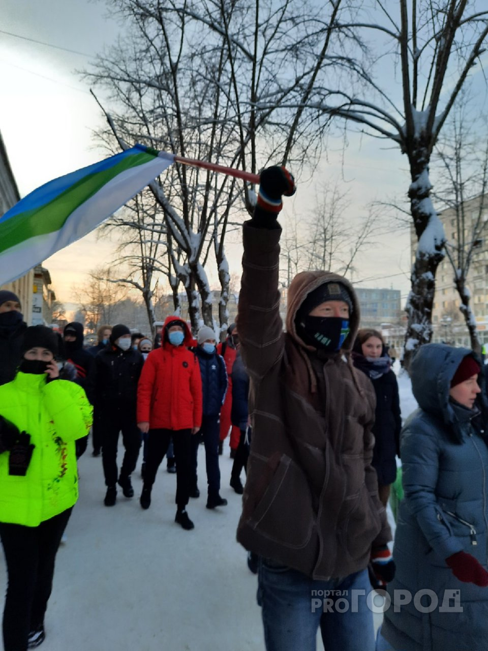 В Сыктывкаре участники несанкционированной акции отправились на Стефановскую площадь