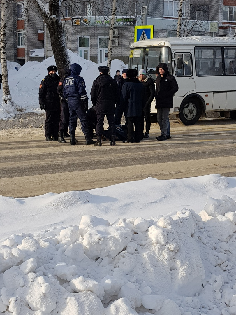 В ГИБДД рассказали, какие травмы получил подросток, которого сбили на Морозова в Сыктывкаре