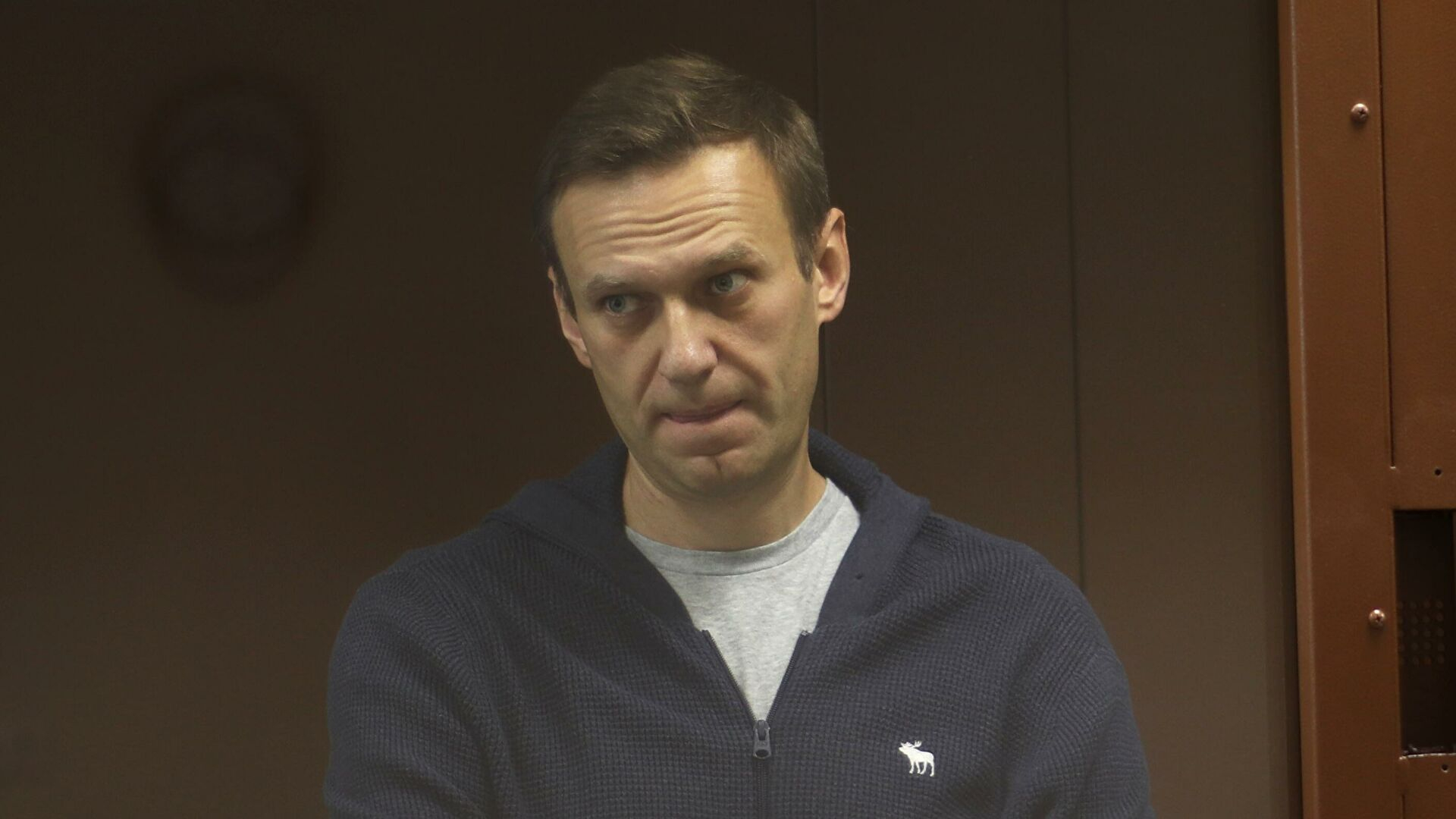 ЕСПЧ потребовал у правительства РФ немедленно отпустить Навального