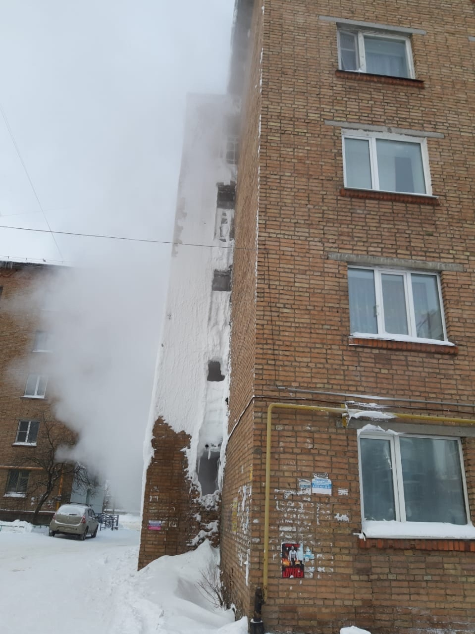 Минстрой Коми заявил, что ситуация с замерзшим домом в Сыктывкаре находится на особом контроле