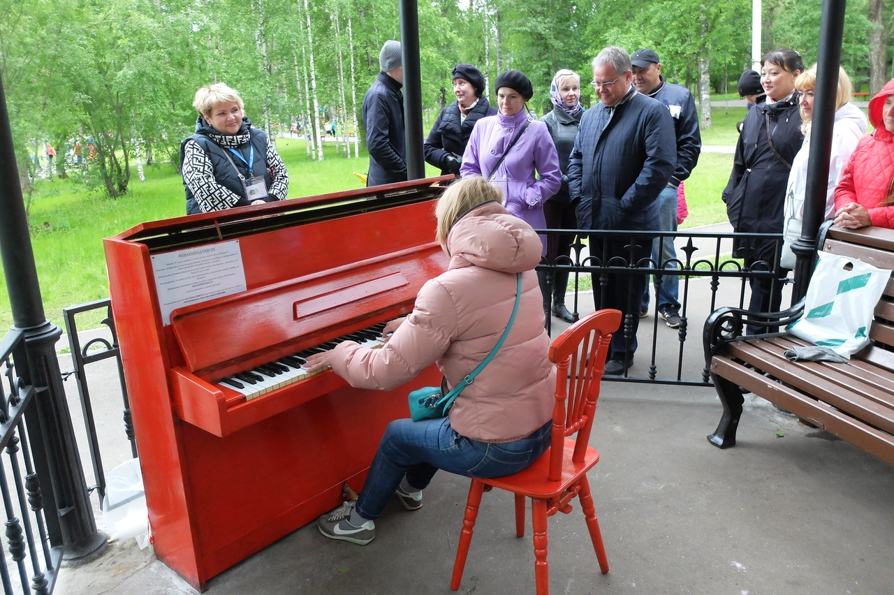 В Сыктывкарский парк вернется красное фортепиано