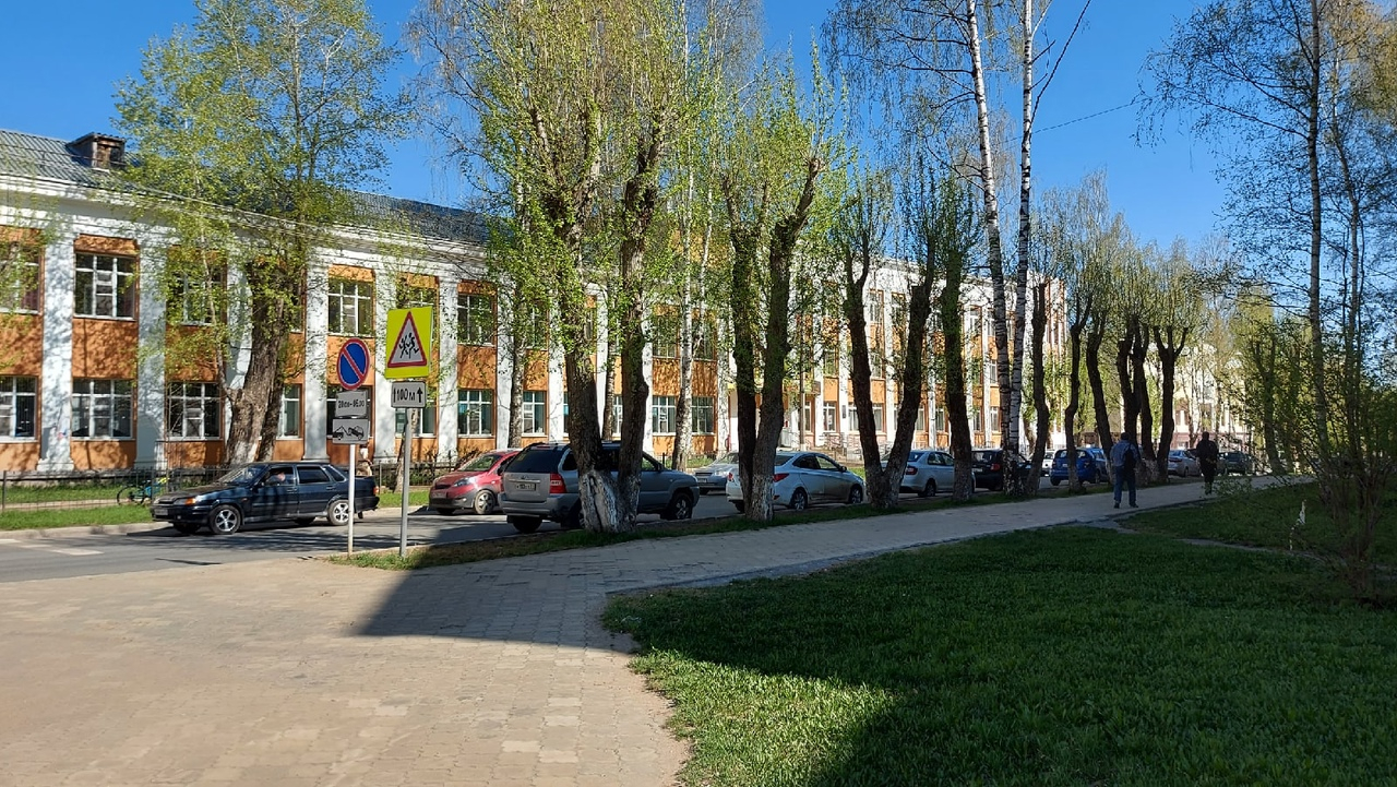 Эксперимент: журналисты «Про Города» попытались проникнуть в сыктывкарские школы