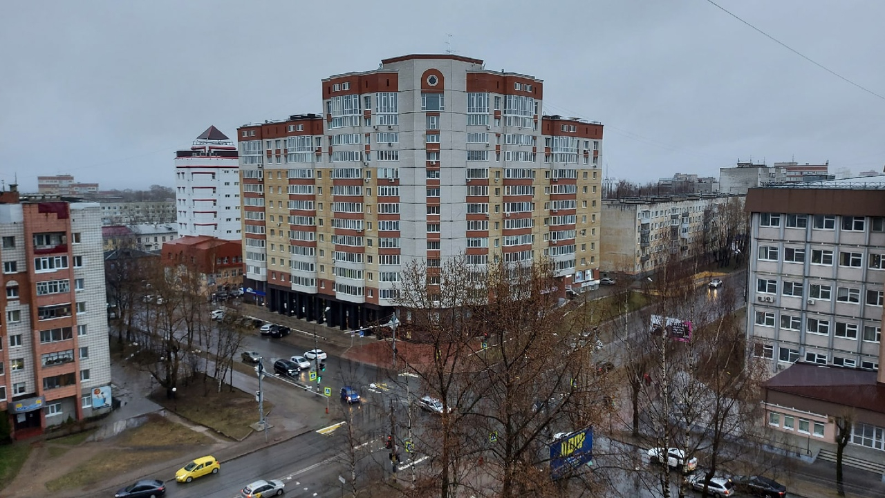 МЧС предупреждает: на Коми надвигается гроза с сильным ветром