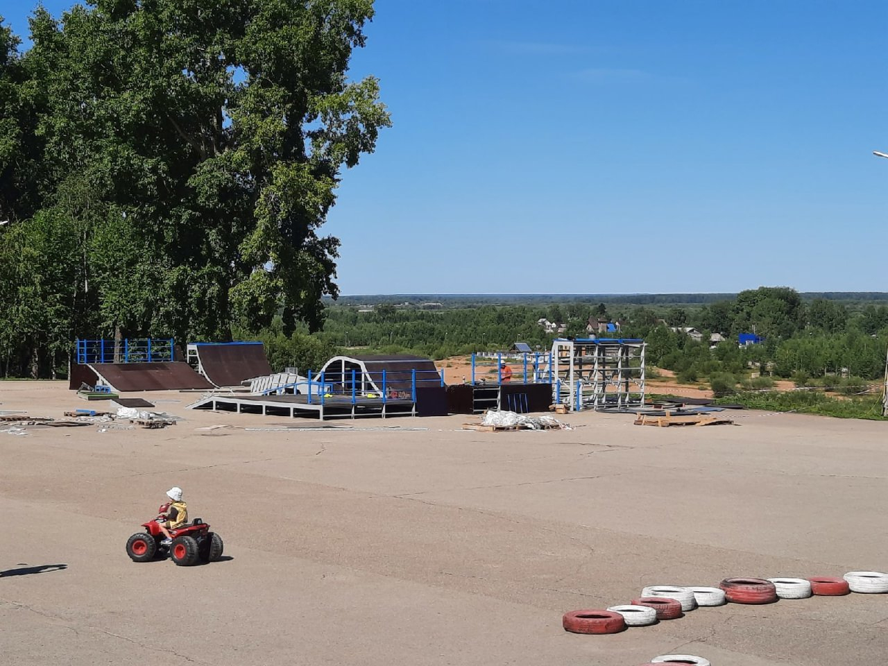 В Сыктывкаре строят новый скейт-парк