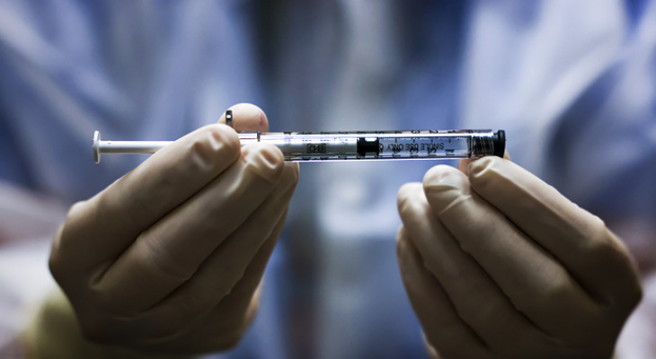 Минздрав разрешил вакцинироваться без теста на антитела