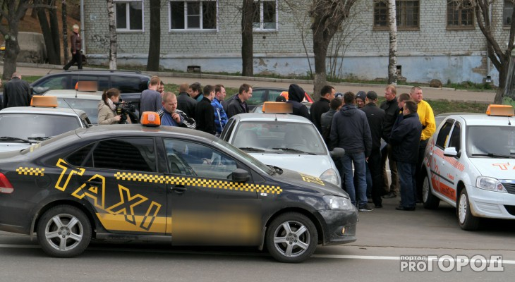 В России предложили собирать биометрию у таксистов и водителей каршеринга