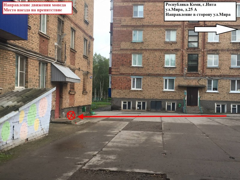 В Коми дети на мопеде протаранили дом