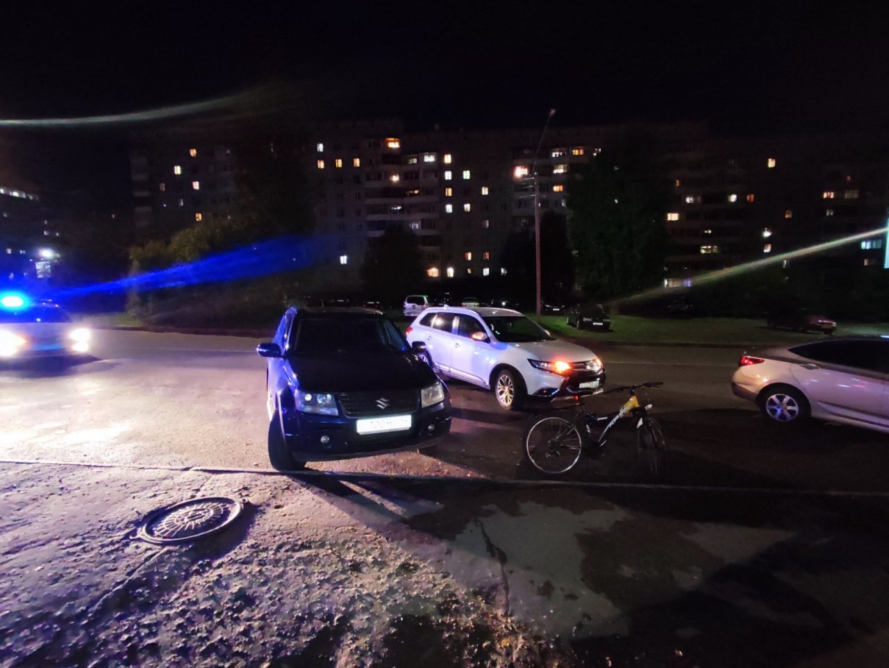 В Сыктывкаре внедорожник сбил 17-летнюю велосипедистку
