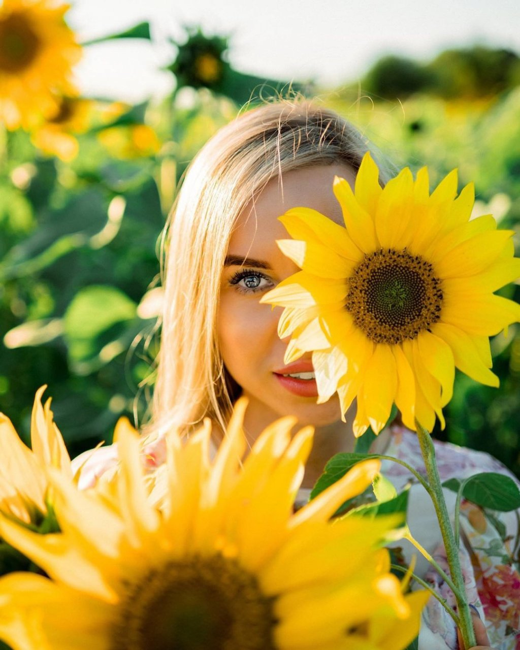«Чтобы лето не кончалось»: шесть замечательных теплых фото коми красавиц из Instagram