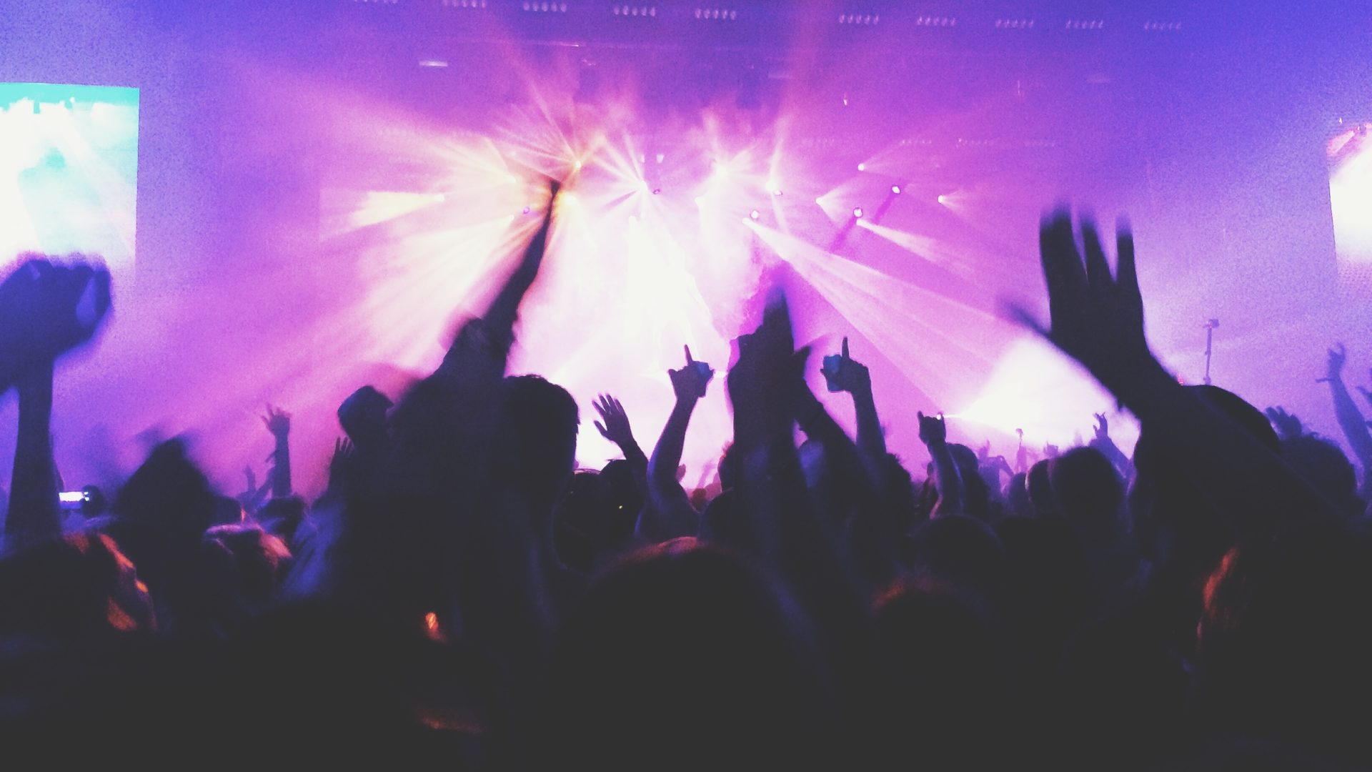 Жителям Коми наконец-то разрешили ходить в клубы