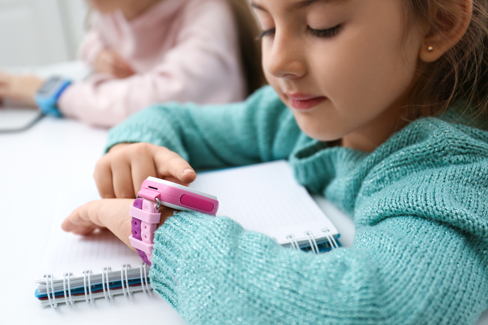 Жители Сыктывкара получат в подарок детские smart-часы при подключении к Tele2 в «Эльдорадо»