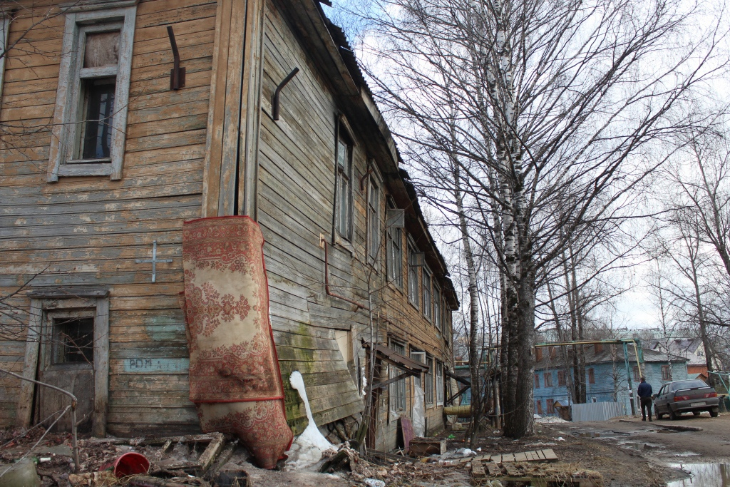 В Сыктывкаре еще 26 домов признали аварийными