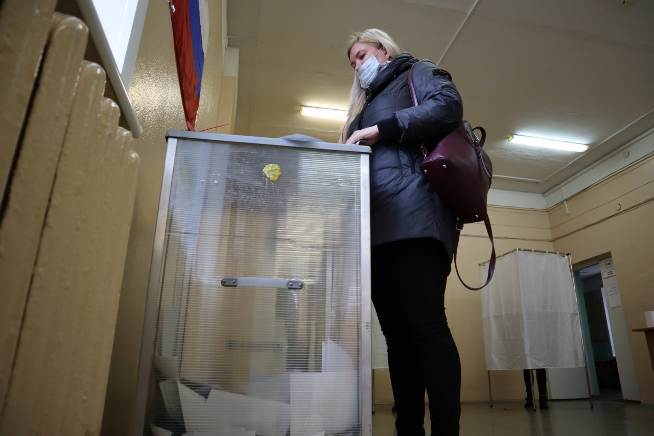Первый день выборов в Сыктывкаре: как обстоят дела на избирательных участках (фото)