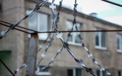 Подробности расстрела в колонии Коми: подозреваемый пришел в себя и переведен в Сыктывкар