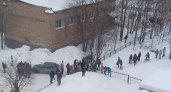 Выяснились подробности экстренной эвакуации учеников из школы в Сыктывкаре
