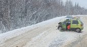 В Коми «Матиз» влетел в фуру на трассе, погиб человек