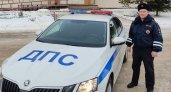 В Сыктывкаре сотрудник ГИБДД подвез школьника, который в слезах шел по трассе в Эжву
