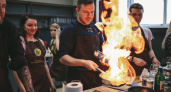 Огненное шоу на кухне: сыктывкарцев впечатлил кулинарный мастер-класс