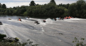 В Коми устроили гонки на моторных лодках