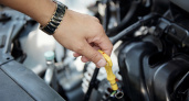 90 % меняют масло в двигателе неправильно: 5 самых частых ошибок - проверьте себя