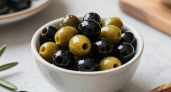 В "Ленте" найдены отличные маслины для гурманов: стоят почти копейки, а вкус восхитительный