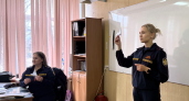 Сыктывкарским школьникам показали, как делать бумажных журавлей — символ памяти о павших героях