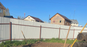 Заборы из профлиста и дерева уже не в тренде: в 2026 году умные люди выбирают этот удобный и модный вариант