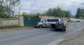 В Сыктывкаре водитель микроавтобуса не уступил дорогу отечественной "легковушке"