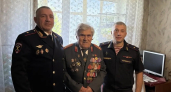 В Коми поздравили с 97-летием ветерана войны и подполковника милиции