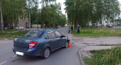 В Сыктывкаре водитель LADA не пропустил мопед и спровоцировал ДТП
