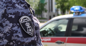 Пролил спиртное и не хотел оплачивать ущерб: в Сыктывкаре росгвардейцы задержали дебошира в баре 