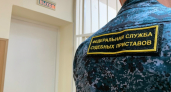 В Сыктывкаре должник по алиментам попытался сбежать от судебного пристава прямо во время задержания, но не успел
