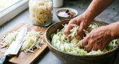 Как сделать квашеную капусту по-настоящему вкусной: три простых правила - готовлю только так