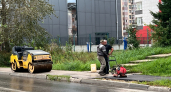 В Сыктывкаре начали ремонт тротуара на улице Красных Партизан, который не обновлялся с советских времён