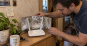 Фольгу ставят за роутером не для красоты — простой трюк, о котором знают не все