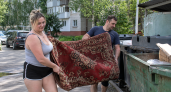 Прямоугольные ковры — прошлый век: в маленькой комнате теперь выбирают «ковёр-остров» — пространство будто получает лишний метр