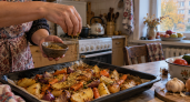 С приходом сентября скупаю сванскую соль на Ozon пачками — одна щепотка, и кухня пахнет как хинкальная в Тбилиси