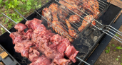 В Грузии шашлык маринуют без уксуса и соевого соуса: мясо остаётся сочным и буквально тает
