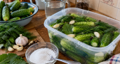 Огурцы больше не солю «на вкус»: запомнил количество на литр воды — хрустят и не получаются пересоленными