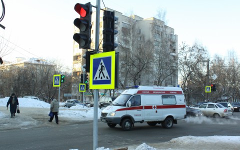В Сыктывкаре сбили девушку: автоледи пыталась скрыться