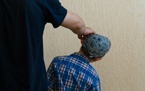 В Коми мужчина пытался надругаться над 12-летним мальчиком в подвале