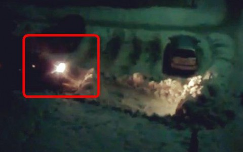 Сыктывкарцы жалуются на трактор, который по ночам убирает снег (видео)