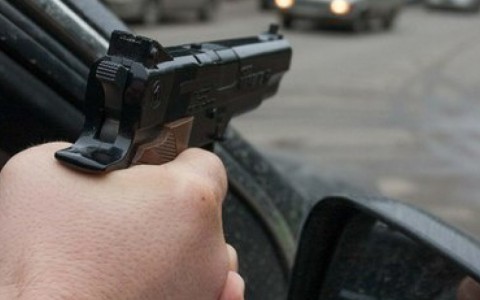 События России: перестрелка в Пензе, жалоба на гей-клуб в Кирове и кот-убийца в Нижегородской области
