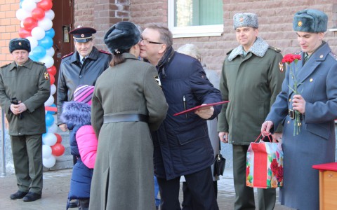 В Сыктывкаре 160 семьям военнослужащих подарили новые квартиры (фото, видео)