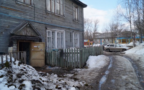 Сыктывкарец поскользнулся на пороге своего дома и впал в кому