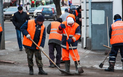 «Народный контроль»: сыктывкарцы жалуются на дорожную пыль и хамство в поликлинике