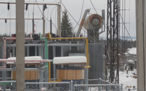 В Коми мужчина залез в трансформаторную будку и  погиб от удара током